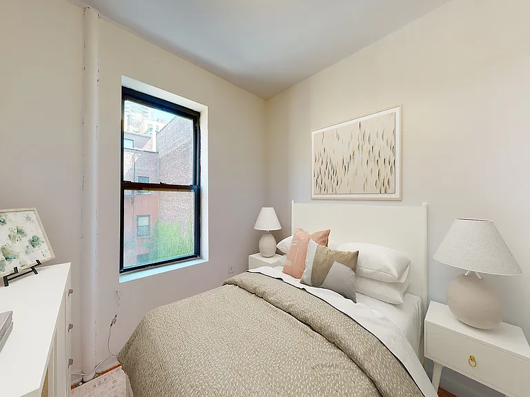 307 E 77th St #5E — Photo 4