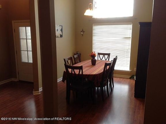 4th image of 10766 Wellington Dr