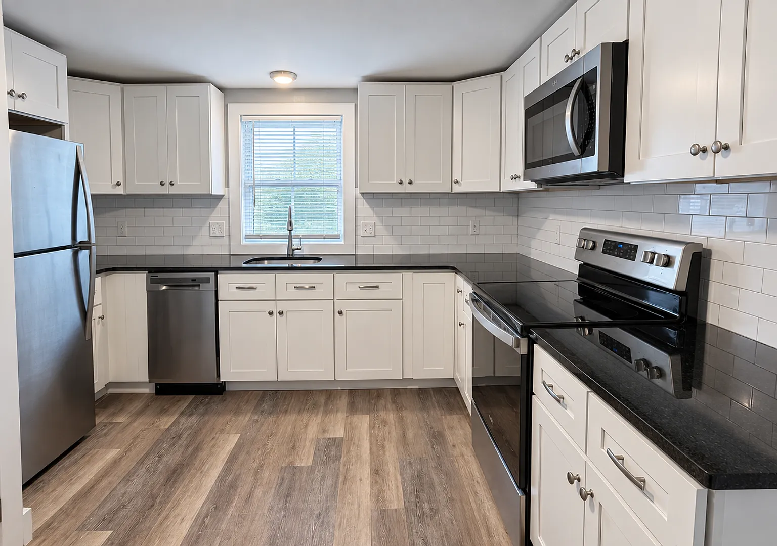 9 Cole st #1A — Photo 2