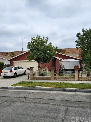 1st image of 7606 Bradwell Ave