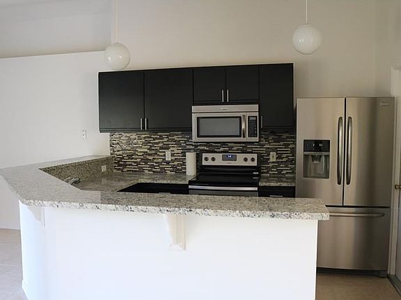 5th image of 1065 Parnell Ct