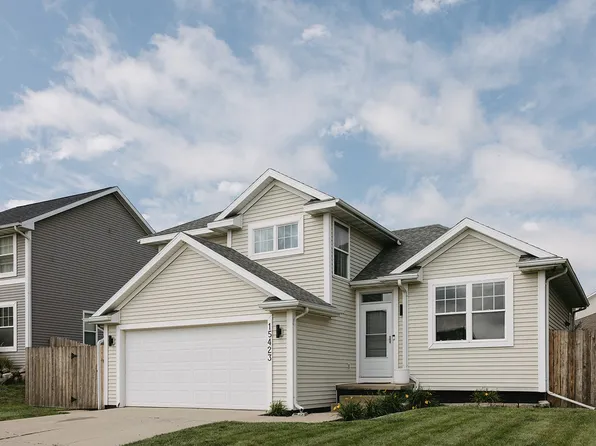 15423 Aurora Ave, Urbandale, IA 50323