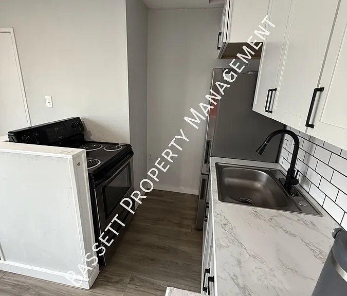 452 East St — Photo 3