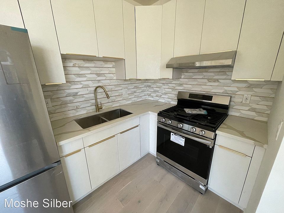 1st image of 5537 W 3rd St