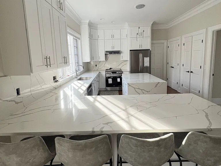 18 W Haviland Ln — Photo 8