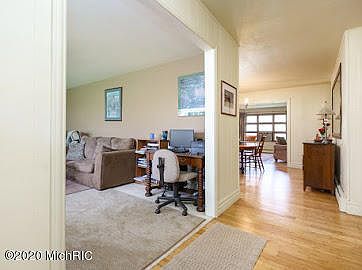 3rd image of 800 Sunset Dr