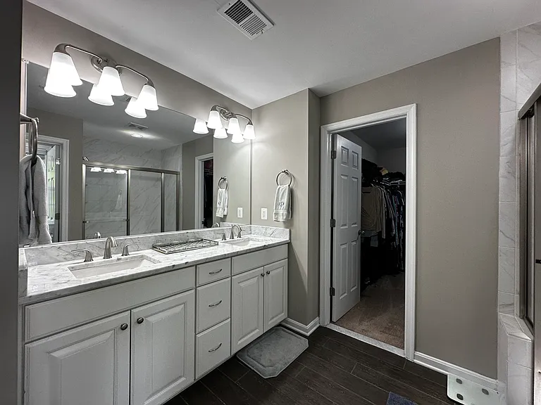 904 Saint Martins Loop — Photo 11