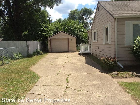 2nd image of 173 E Greenview Ave