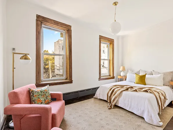 20 Stephens Court image 13 of 15