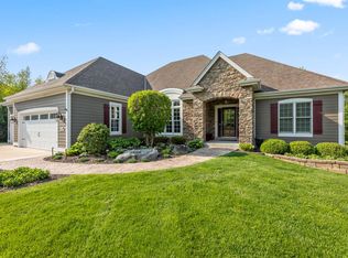 N23W27283 Arlington Ct, Pewaukee, WI 53072