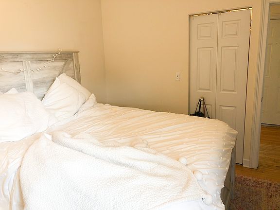 4th image of 2737 N Mildred Ave #Ch2