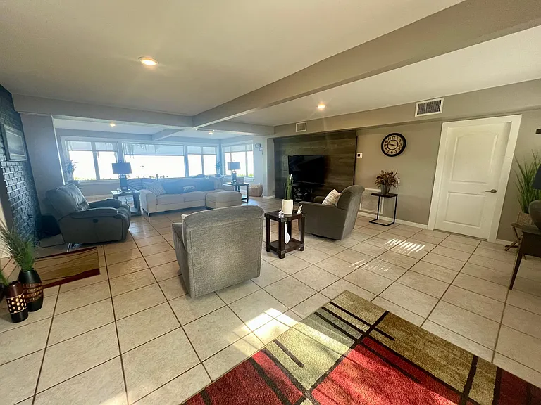 33911 Shady Acres Rd — Photo 18