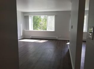 4221 30th Ave SW APT 9, Seattle, WA 98126