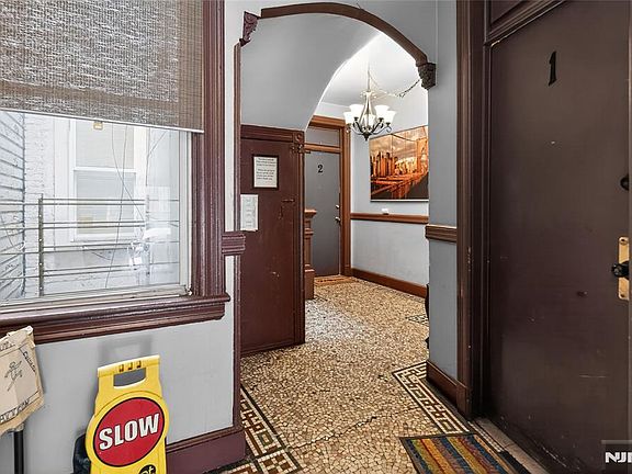 3rd image of 508 11th St