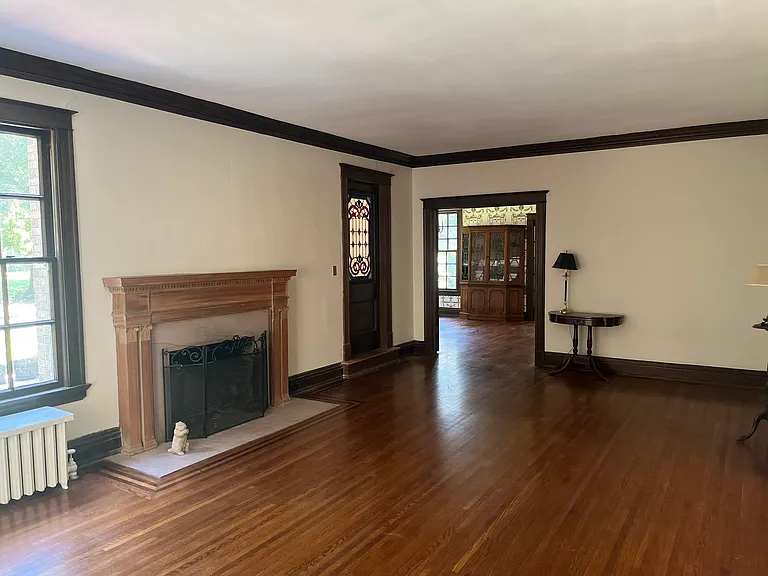 1889 Overton Park Ave #L — Photo 3