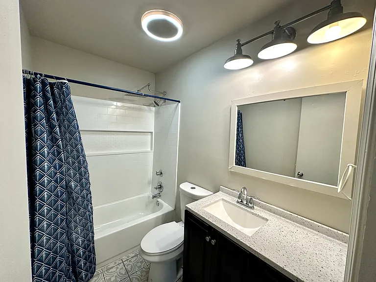8 Green St — Photo 13
