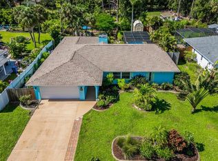 1858 Neptune Dr, Englewood, FL 34223