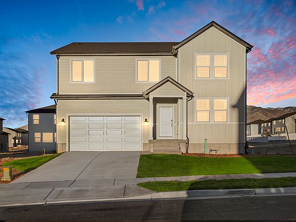 124 W Ebbets Field Exterior