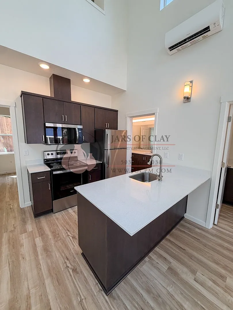 New Construction - 2 Bedroom Cottage - Air Conditioning — Photo 4