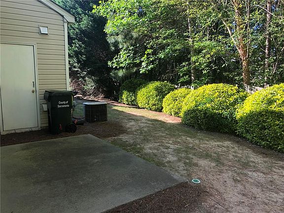 5th image of 4645 Valais Ct Unit 141
