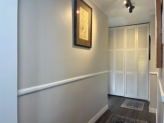 3rd image of 1111 N Ash St #501