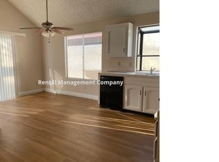 2537 N Selland Ave, Fresno, CA