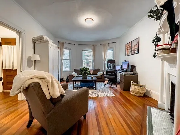 287 Chestnut Ave #1 — Photo 1