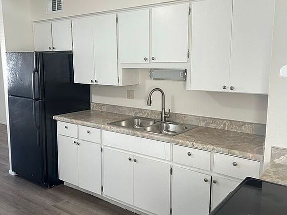 4th image of 6818 N 17th Ave APT 8