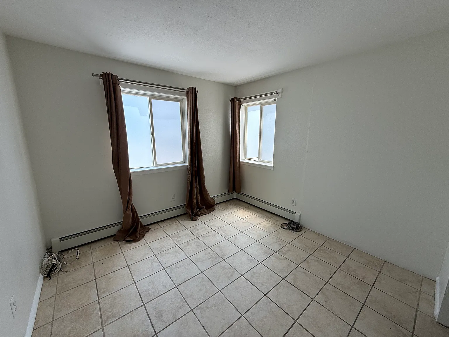 2 bed, 750 sqft, $2,800 — Photo 4