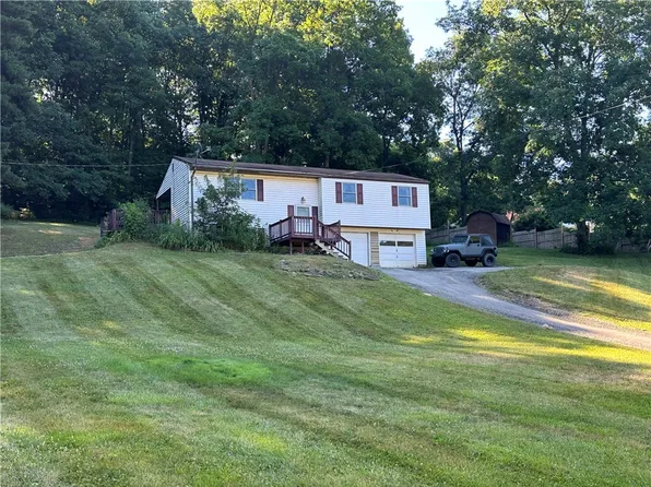 901 Prospect Rd, Evans City, PA 16033