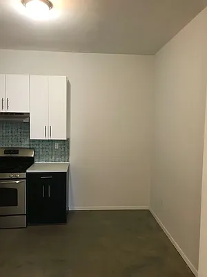 Rented by Flatiron Real Estate Advisors LLC | media 4