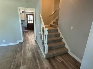 483 Cascade Dr, Springfield, OR 97478