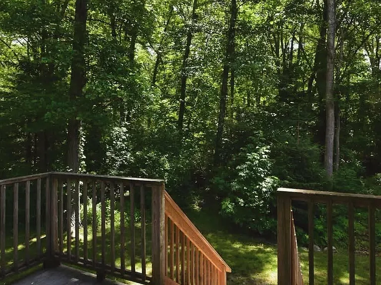 11 Lincoln Cir #9 — Photo 5