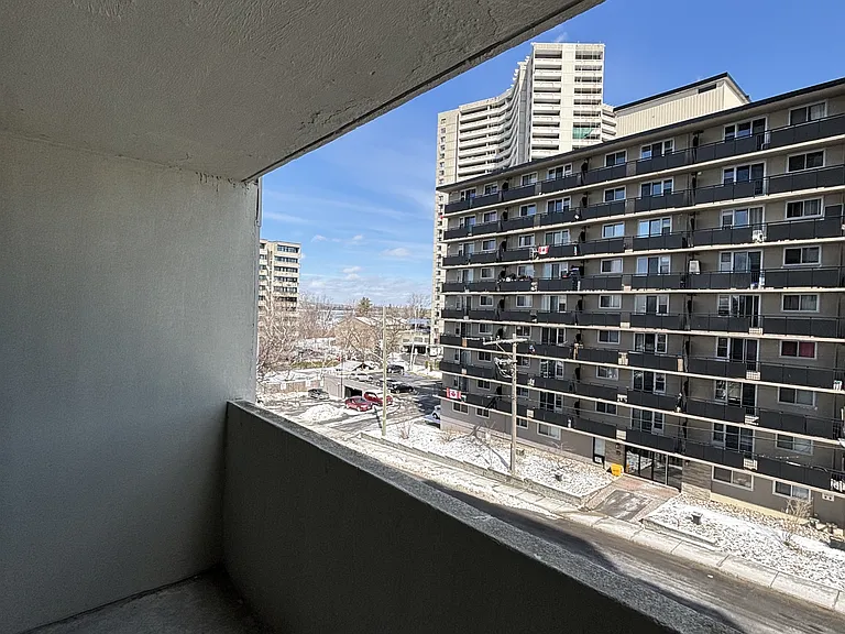 70 McEwen Ave #404 — Photo 10