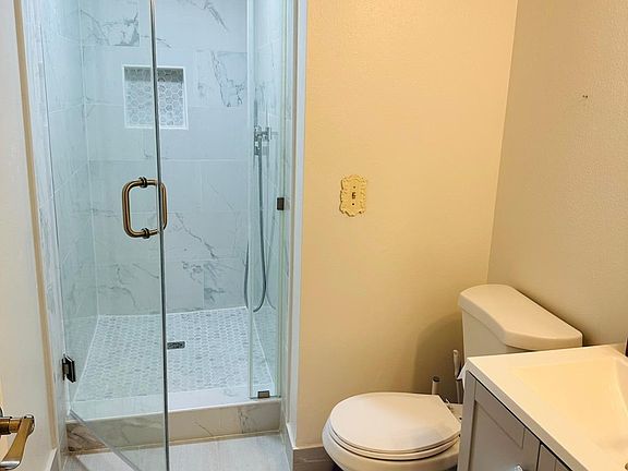 Guest bathroom. Brand new.