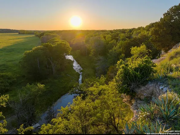 12628 Ranch road 1674 LOT 400, Junction, TX 76849