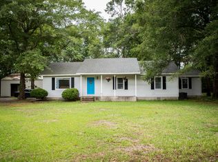 6402 Maxville Rd, Awendaw, SC 29429