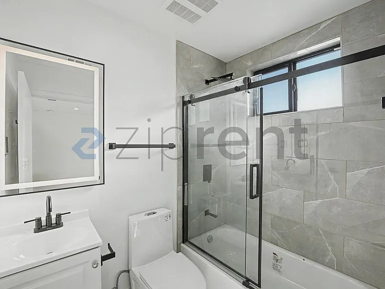 1438 W 37th Dr — Photo 23
