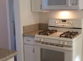 707 S Encina St #A, Visalia, CA 93277