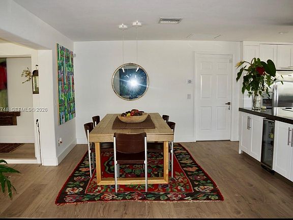 3rd image of 1251 SW 11th Ter