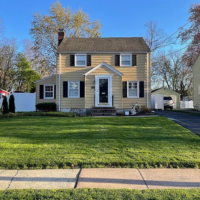 1st image of 123 Edgemere Ave