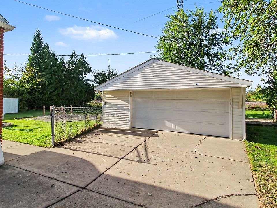 6310 Buckingham Ave, photo 25