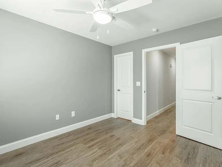 594 Strong Ave — Photo 34