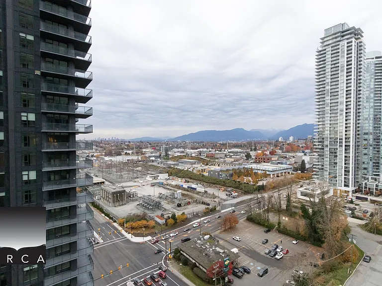 4168 Lougheed Hwy #1804 — Photo 25