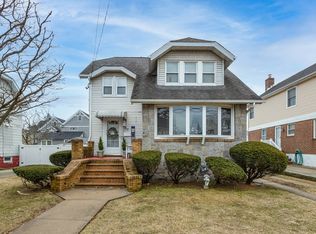 148 Central Ave, Lynbrook, NY 11563