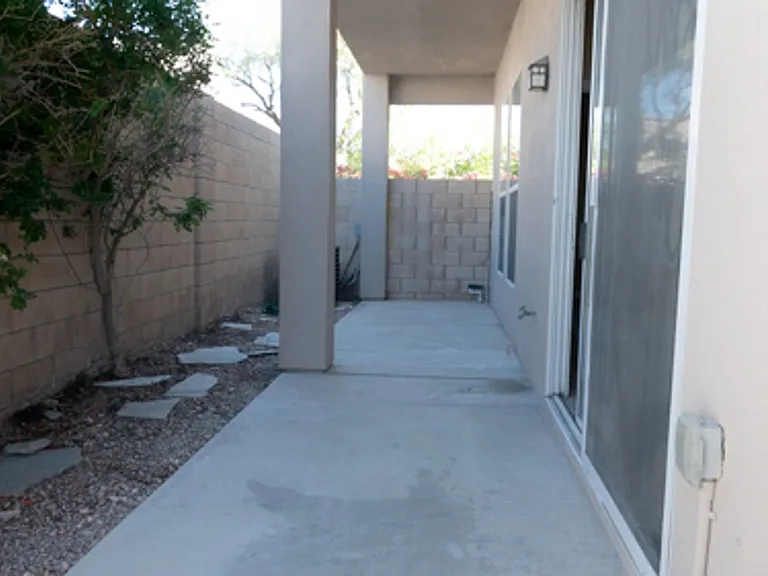 9205 Guggenheim Ct — Photo 32