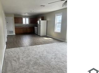 6 Chavenson St APT 2, Fall River, MA 02723
