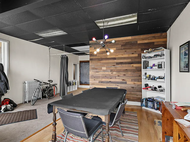 2611 University Ave #W — Photo 5