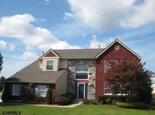 5 Stoney Creek Dr, Egg Harbor Township, NJ 08234