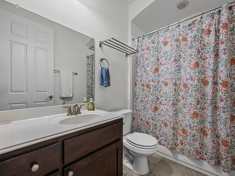 5524 Allamanda Dr — Photo 16